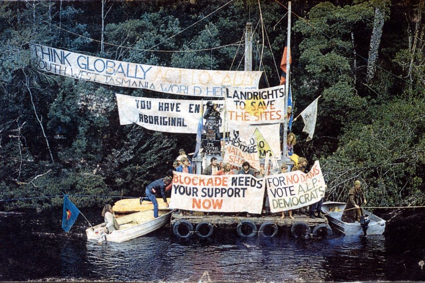 Franklin 03 Banners+On+Display+At+The+Franklin+Blockade+1983+(Credit,+Unknown)