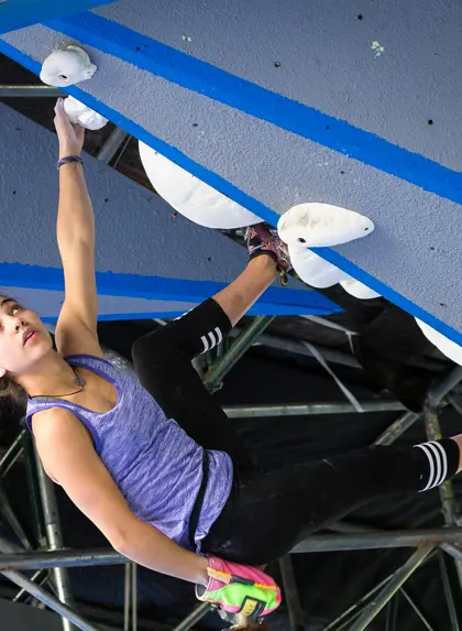 Vicky 01 Brooke Raboutou Riverrock Bouldering Tactics (26621688803)